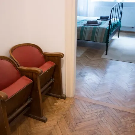 Spacious And Modern Place Krakow
