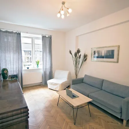 Spacious And Modern Place Cracovia